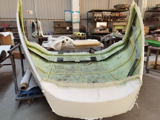 Alta resistenza pannello di carrozzeria del camion in fibra di vetro leggero facile installazione ideale per manutenzione e sostituzione della flotta