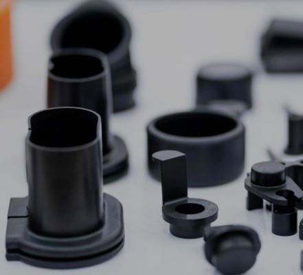 Tolleranza 0,01 mm Stampo di iniezione personalizzato per esigenze di produzione accurate