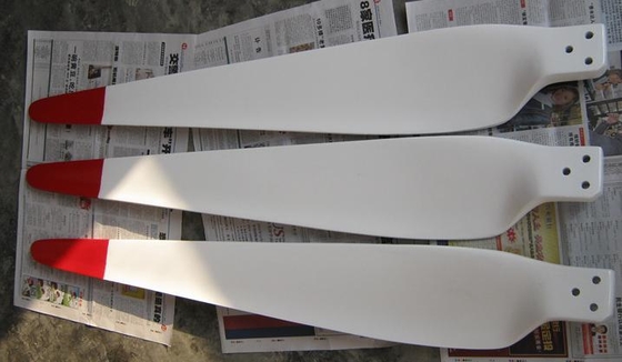 Tecnologia a mano in fibra di vetro Lame della turbina eolica Tipo di lama tortuosa per le vostre esigenze