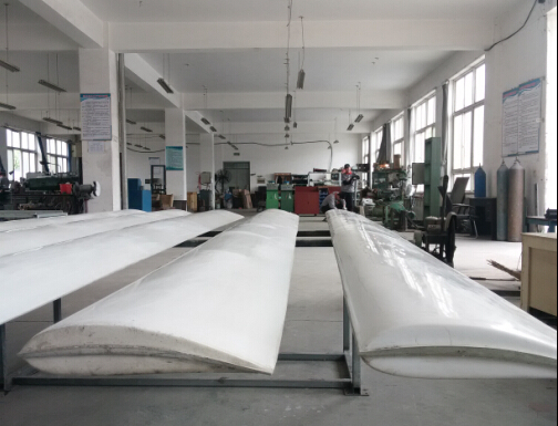 Tecnologia a mano in fibra di vetro Lame della turbina eolica Tipo di lama tortuosa per le vostre esigenze