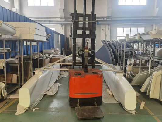 Parti di barca in fibra di vetro ad alta durata Processo di laminazione manuale e facile installazione