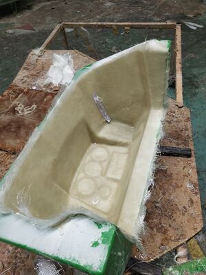 Cassone per camion in FRP (plastica rinforzata con fibra) con parti di copertura robuste, adatto per la logistica e la sicurezza del carico