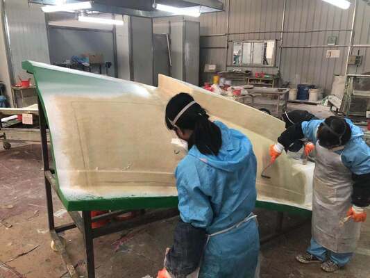 Carrozzeria in FRP ad alta resistenza personalizzata, perfetta per progetti di trasporto specializzati e condizioni operative difficili